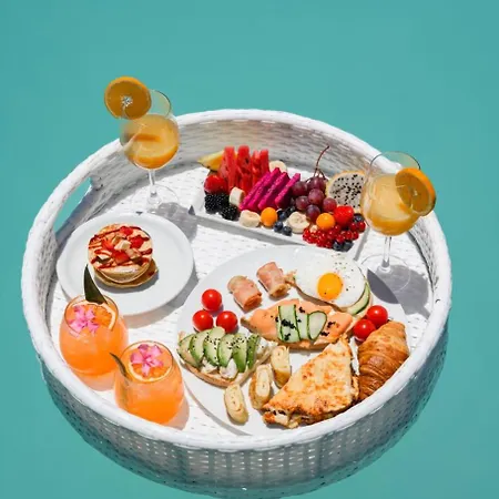 San Marino By Calm Collection فندق ثيرا